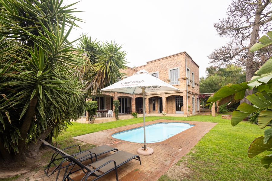 5 Bedroom Property for Sale in Vierlanden Western Cape
